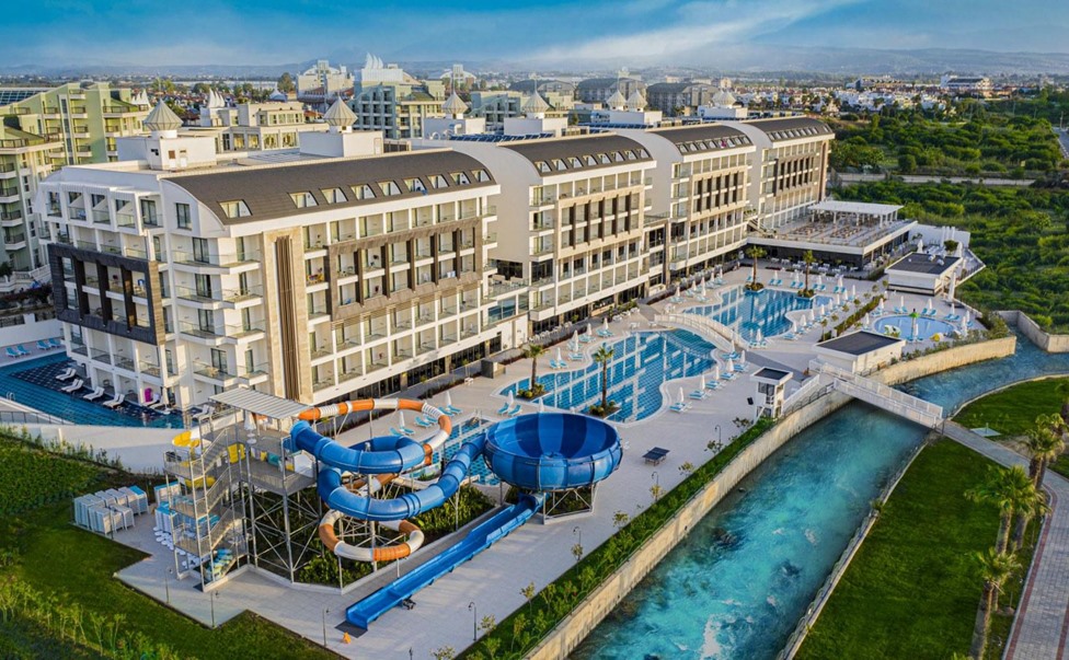 Diamond De Luxe Hotel& Spa